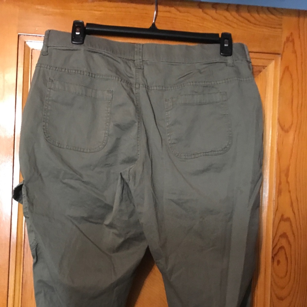 Cropped pants - Picture 2 of 3